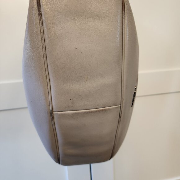 Coach Nomad Hobo in Grey Birch Taupe Willow with Tea Rose Details - Picture 3 of 14